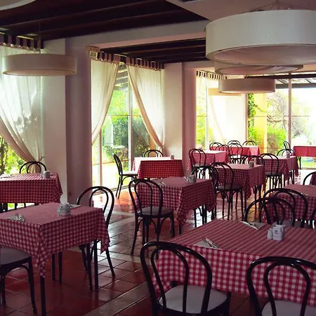 Dom Pedro Portobelo Апарт-отель 4*