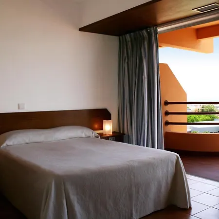 Dom Pedro Portobelo Апарт-отель 4*